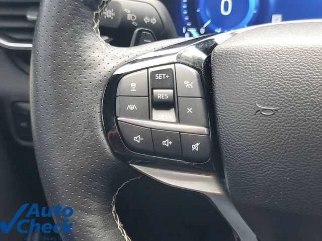 2023 Ford Explorer ST photo 25