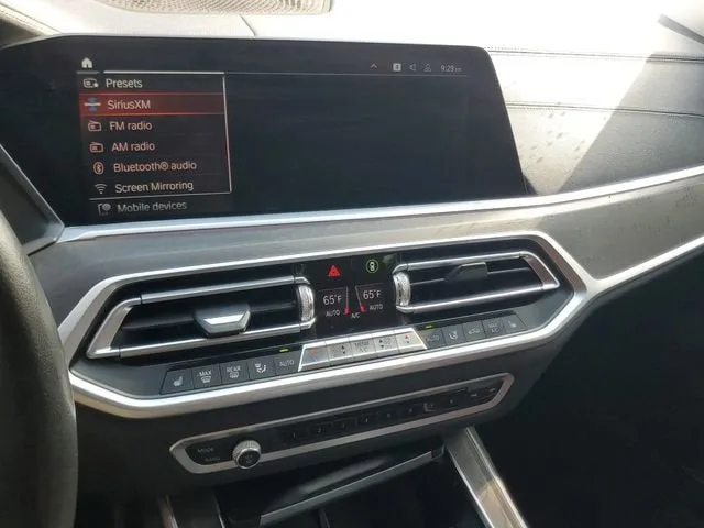 2021 BMW X7 xDrive40i photo 27