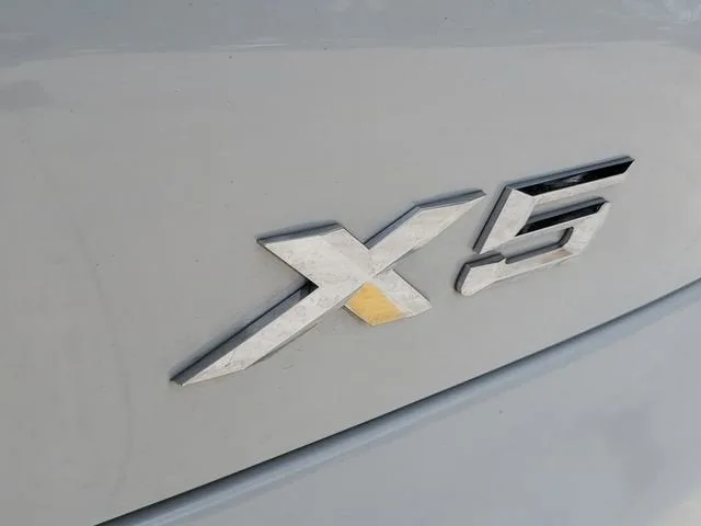 2026 BMW X5 xDrive40i photo 9