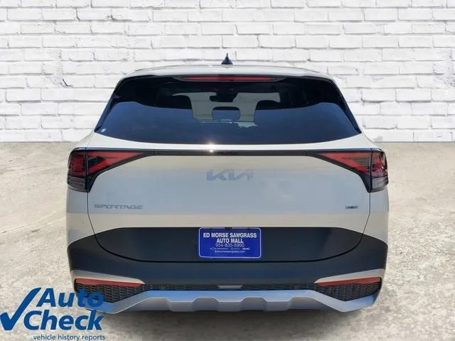 2023 Kia Sportage Hybrid LX photo 3