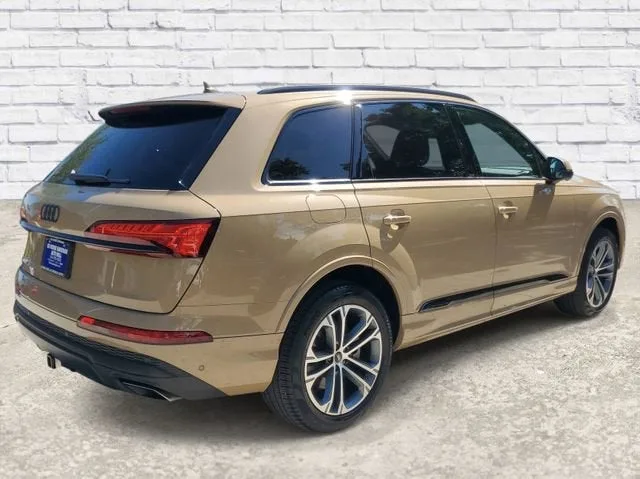 2025 Audi Q7 Premium Plus photo 4