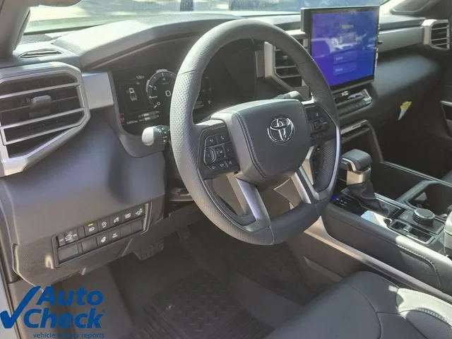 2026 Toyota Tundra 4WD Limited photo 18