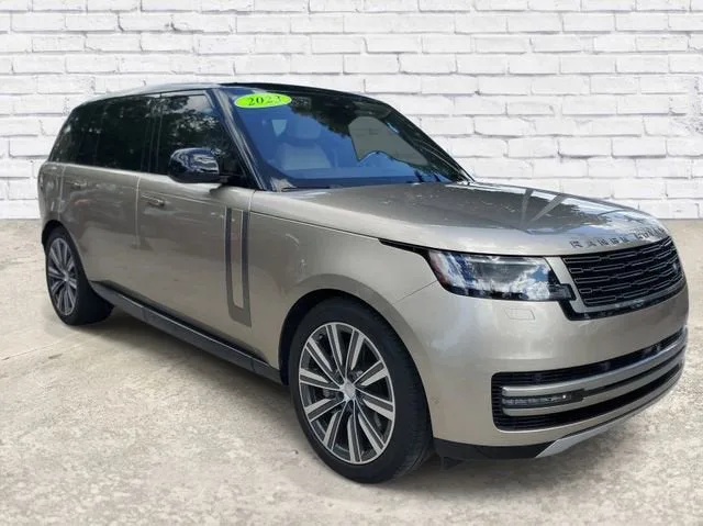 2023 Land Rover Range Rover SE photo 5