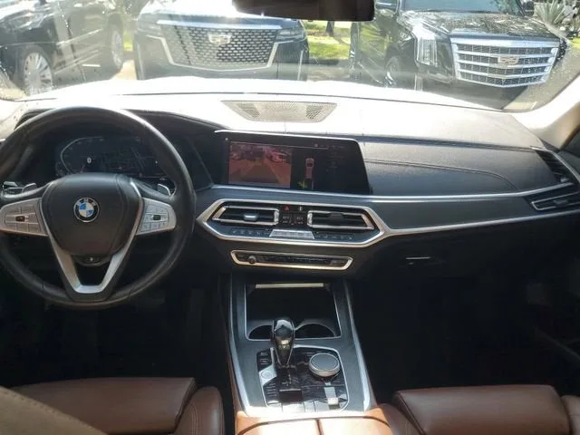 2021 BMW X7 xDrive40i photo 16