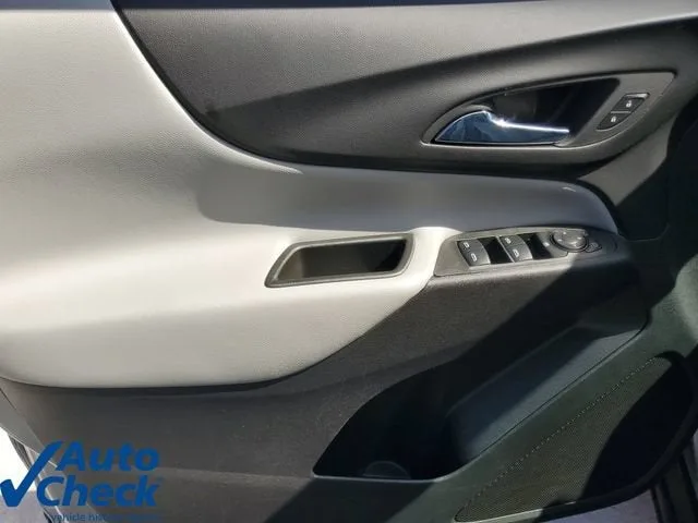2024 Chevrolet Equinox LS photo 18
