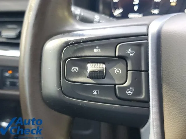 2023 GMC Yukon SLT photo 24