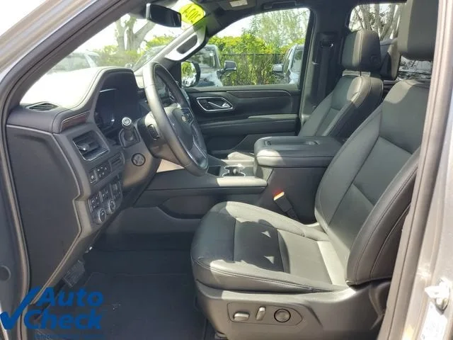 2024 Chevrolet Suburban LT photo 20
