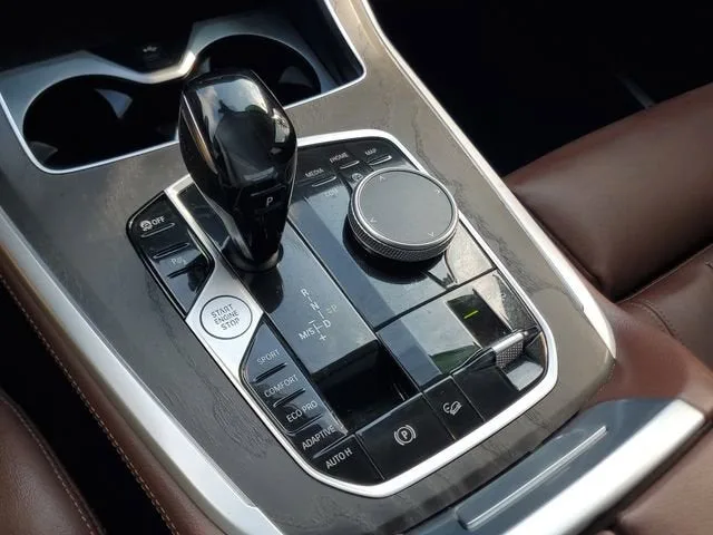 2021 BMW X7 xDrive40i photo 29