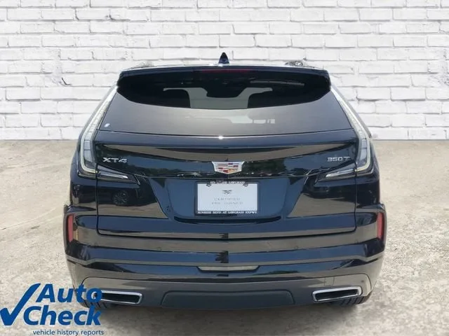 2024 Cadillac XT4 Sport photo 3