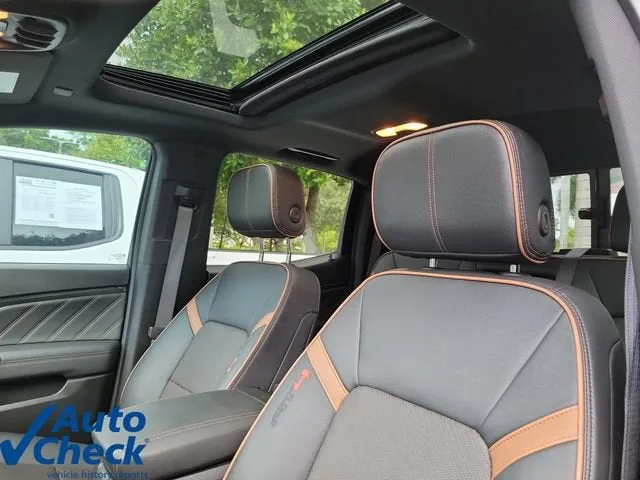 2024 GMC Canyon AT4 photo 21