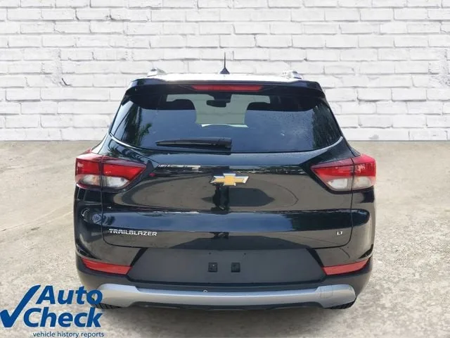 2023 Chevrolet Trailblazer LT photo 3