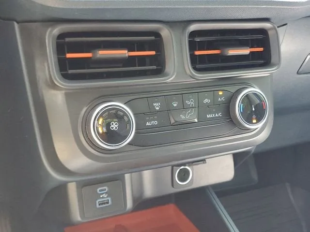 2024 Ford Maverick XLT photo 27