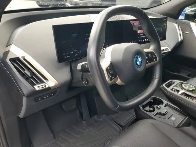 2024 BMW iX xDrive50 photo 19