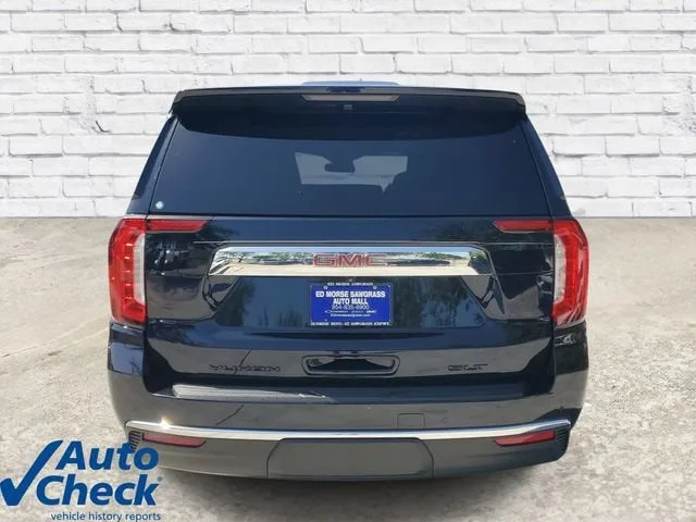 2023 GMC Yukon SLT photo 3