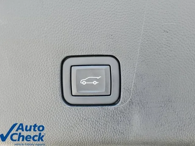 2023 Chevrolet Traverse Premier photo 10