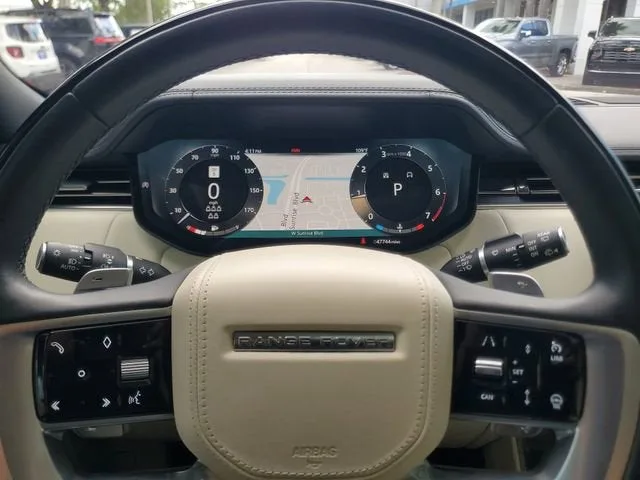 2023 Land Rover Range Rover SE photo 24