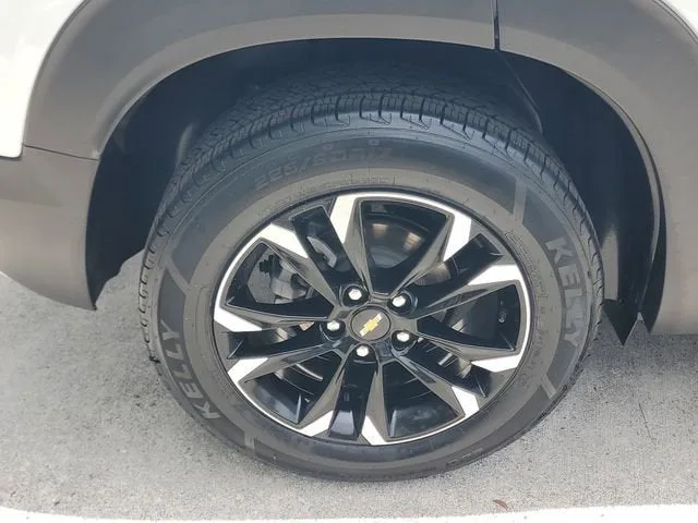 2023 Chevrolet Trailblazer LT photo 6