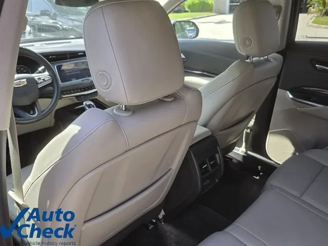 2023 Cadillac XT4 Luxury photo 13