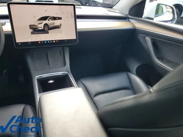 2023 Tesla Model Y Long Range photo 11