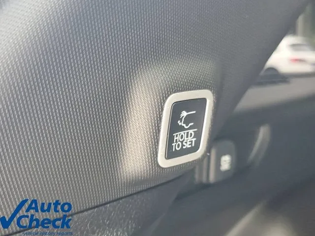 2025 Jeep Grand Cherokee Limited photo 11
