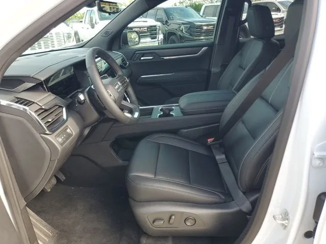 2026 GMC Acadia Elevation photo 8