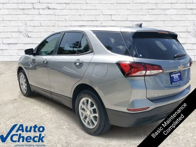 2024 Chevrolet Equinox LS photo 2