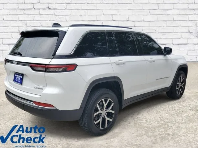2025 Jeep Grand Cherokee Limited photo 4