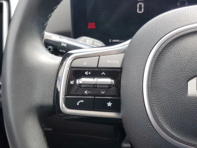 2024 Kia Sorento S photo 21
