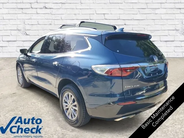 2024 Buick Enclave Essence photo 2