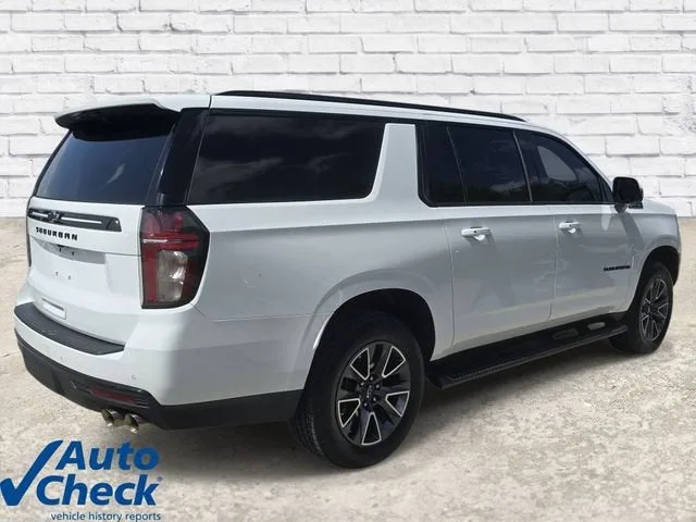 2023 Chevrolet Suburban Z71 photo 4