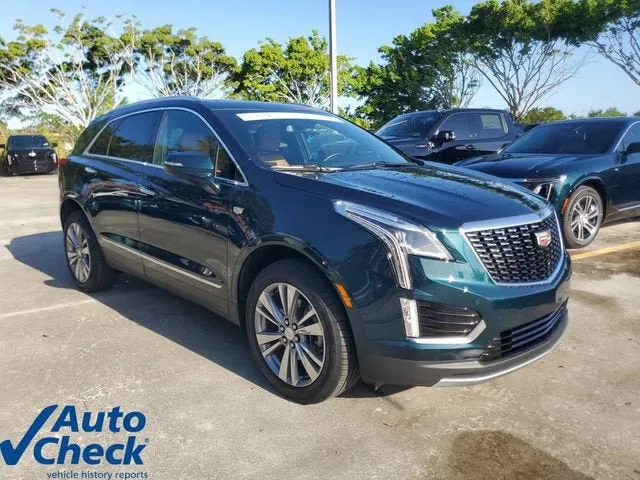 2025 Cadillac XT5 Premium Luxury photo 5