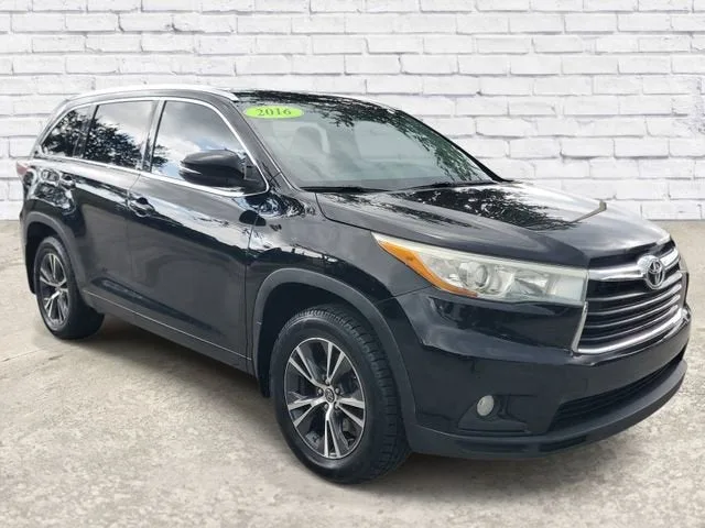 2016 Toyota Highlander XLE photo 5