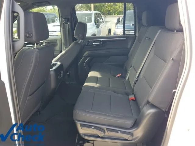 2025 Chevrolet Suburban LS photo 10
