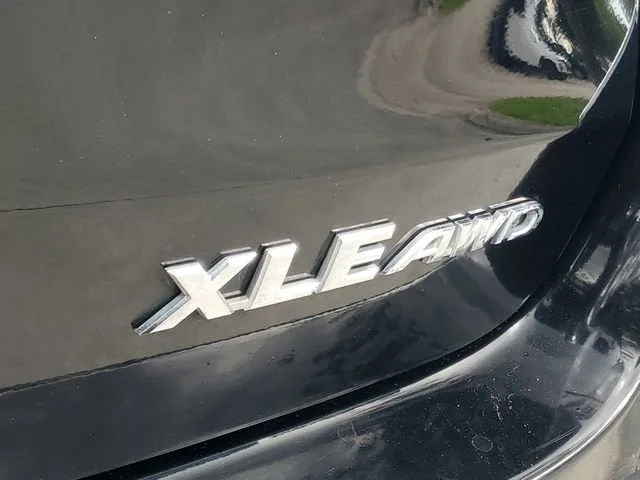 2016 Toyota Highlander XLE photo 8