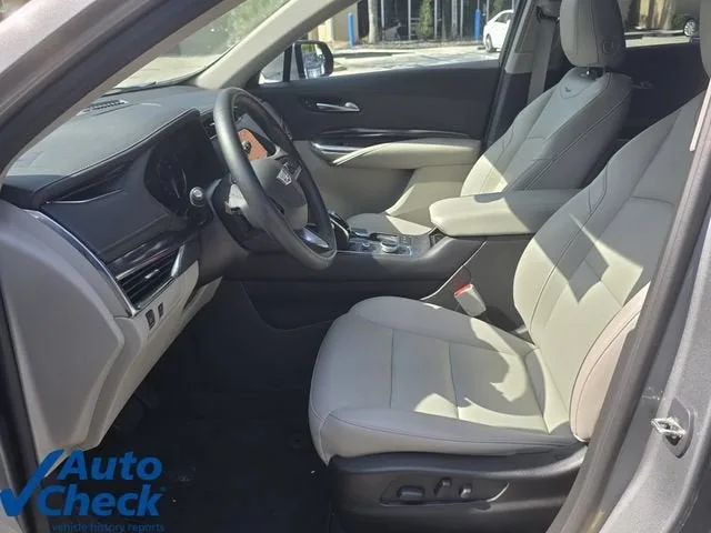 2023 Cadillac XT4 Luxury photo 18