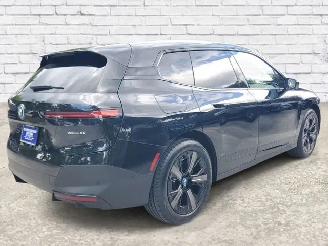 2024 BMW iX xDrive50 photo 4