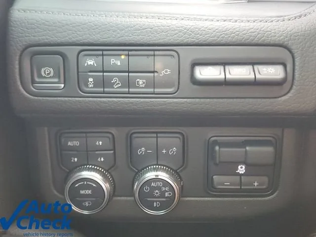 2022 GMC Yukon XL Denali photo 31