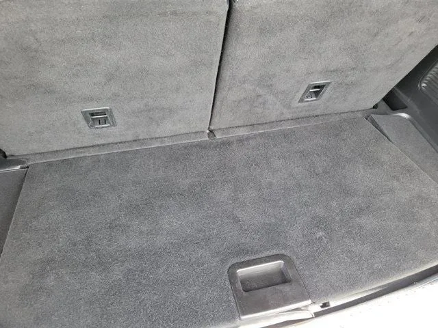 2023 Ford Explorer ST photo 8