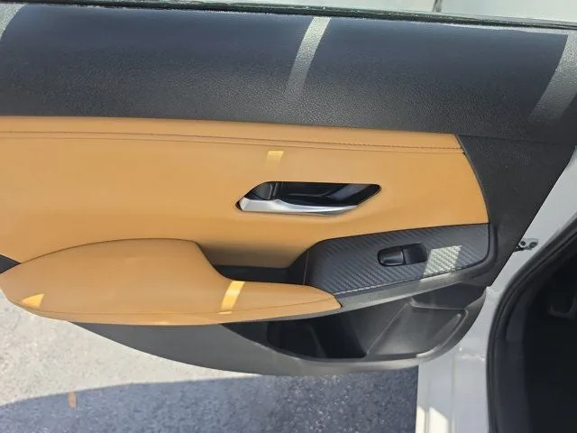 2023 Nissan Sentra SV Premium photo 12