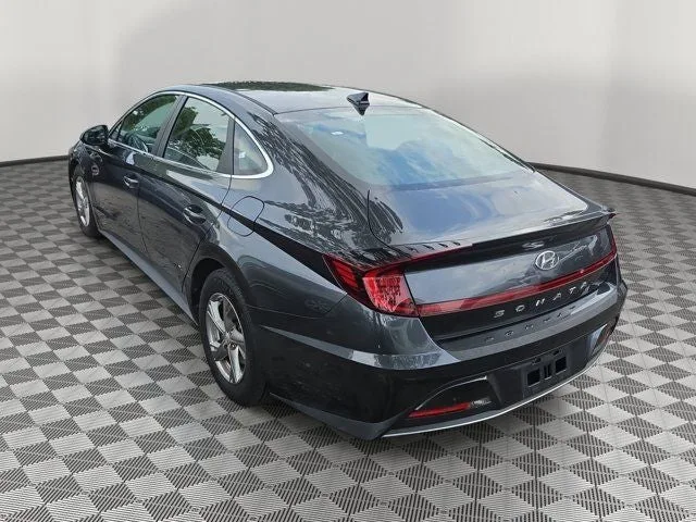 2022 Hyundai Sonata SE photo 3