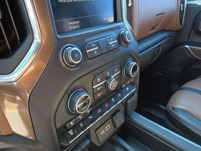 2021 Chevrolet Silverado 2500HD High Country photo 31