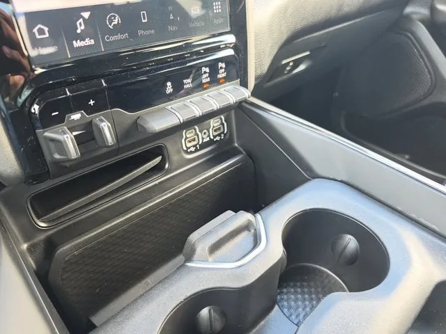 2024 RAM 1500 Big Horn/Lone Star photo 32