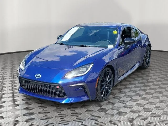2023 Toyota GR86 Premium photo 3