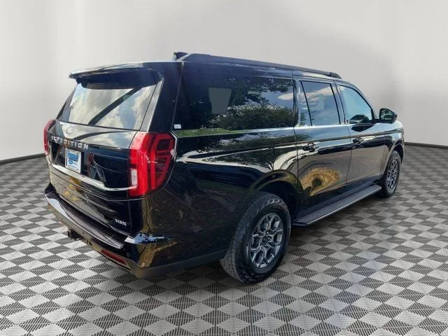 2025 Ford Expedition Max Active photo 5