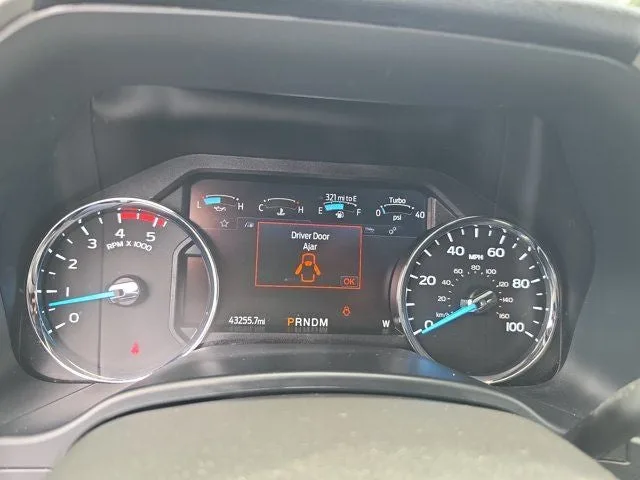 2021 Ford F-250SD Lariat photo 20