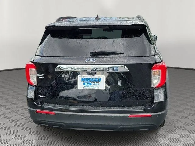 2023 Ford Explorer XLT photo 5