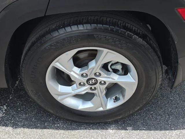 2023 Hyundai Tucson SE photo 10