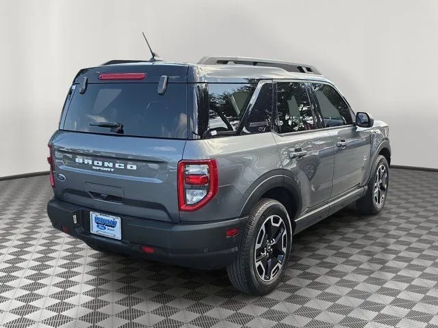 2024 Ford Bronco Sport Outer Banks photo 6