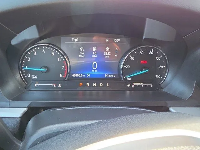 2024 Ford Explorer XLT photo 17