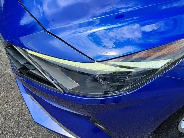 2021 Hyundai Elantra SE photo 10